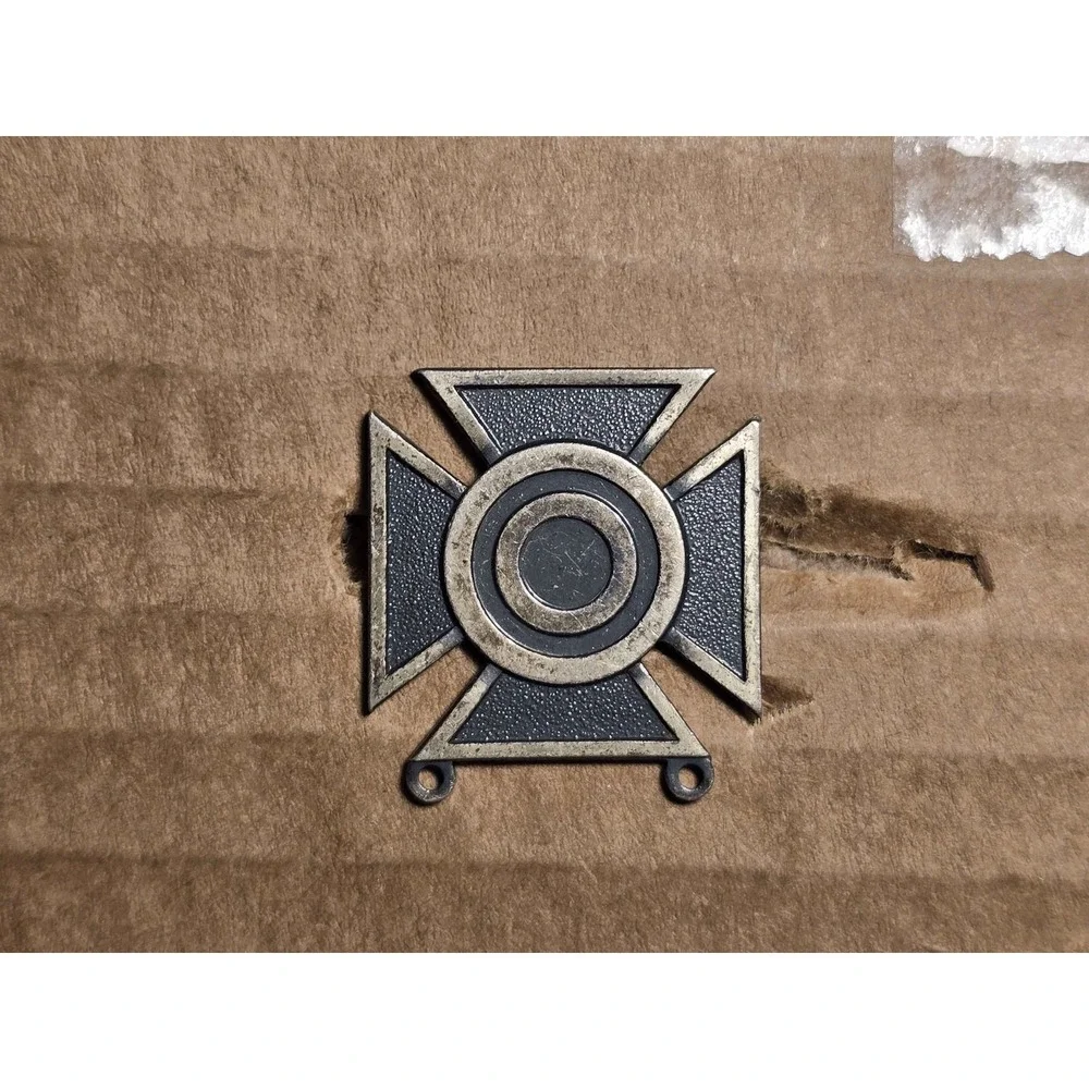 Vintage Marksman Cross Shooting Sports Proficiency Bag Lapel Vest Hat Pin H18